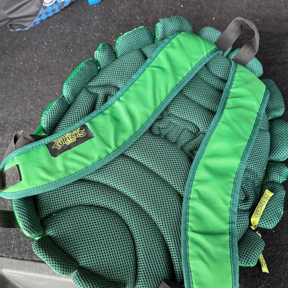 Green Turtle Shell Backpack - Picture 2 of 2